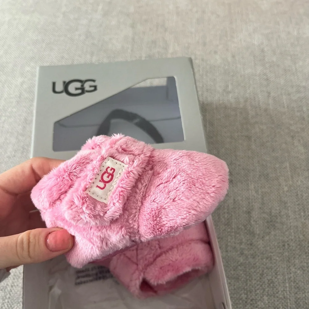 Ugg Baby Bixbee Bootie Crib Shoe
